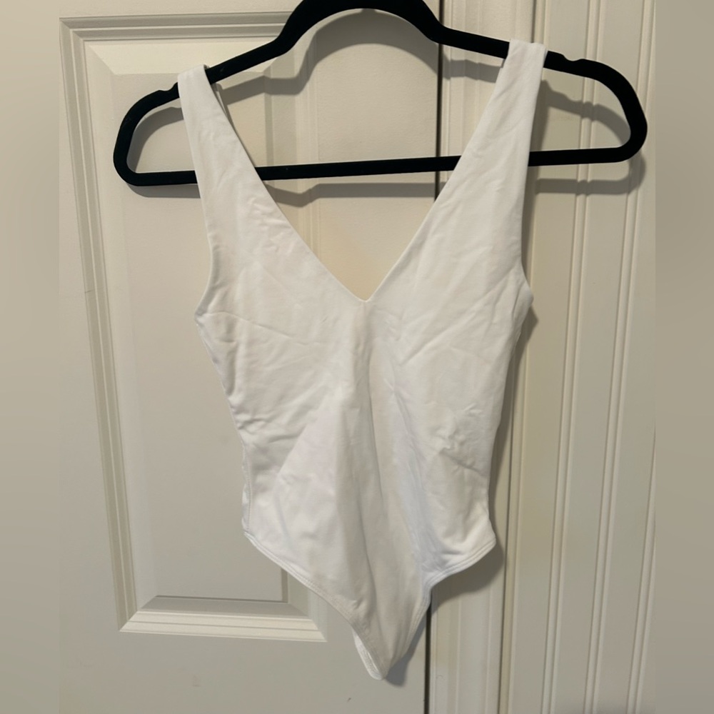 BABATON white vneck bodysuit